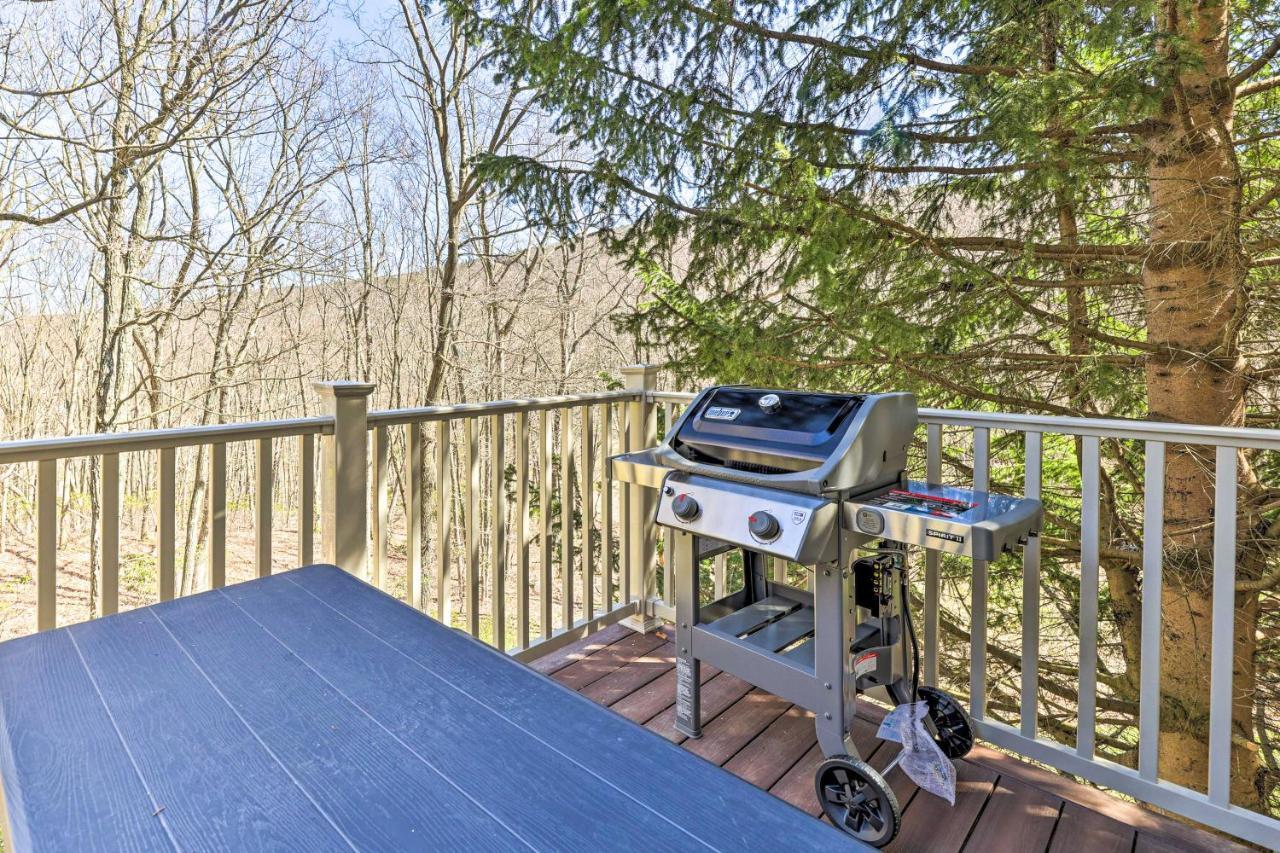 Pocono Retreat, 1 Mi To State Park And Ski Access! Таннерсвілл Екстер'єр фото