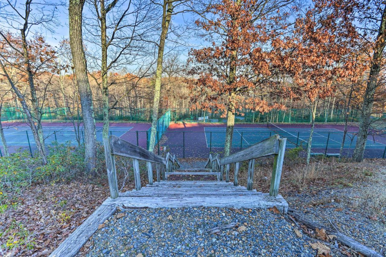 Pocono Retreat, 1 Mi To State Park And Ski Access! Таннерсвілл Екстер'єр фото